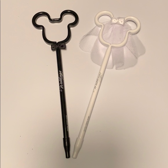 Disney Mickey & Minnie Wedding Pen Set - Picture 1 of 3
